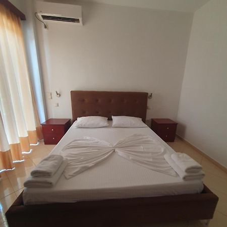 Hotel Afrodite Дхерми Экстерьер фото