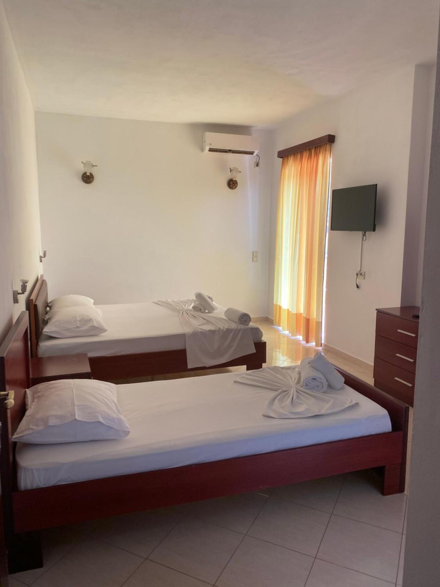 Hotel Afrodite Дхерми Экстерьер фото