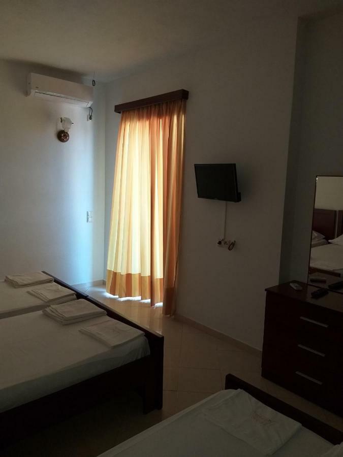 Hotel Afrodite Дхерми Экстерьер фото